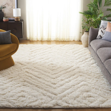 Safavieh Casablanca 10'-0" x 14'-0" Rug in Ivory
