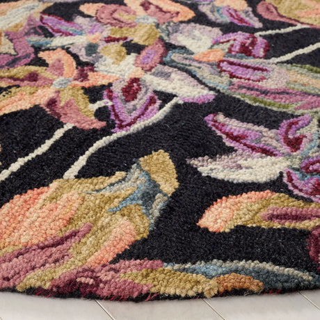 Safavieh Blossom 6'-0" x 6'-0" Rug in Black / Plum