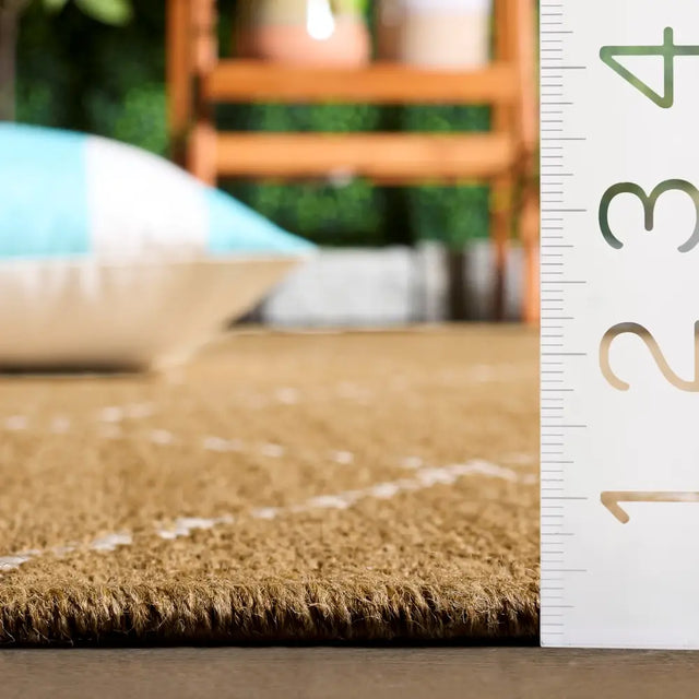 Safavieh Sisal Performance 5'-3" x 7'-6" Rug in Natural / Ivory