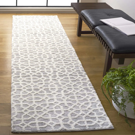 Safavieh Audrey 2'-3" x 8'-0" Rug in Light Grey / Beige