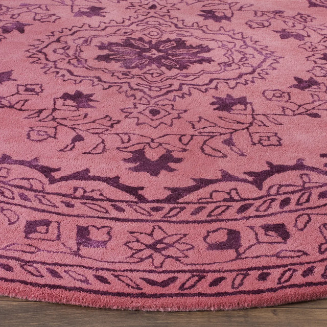 Safavieh Glamour 6'-0" x 6'-0" Rug in Pink