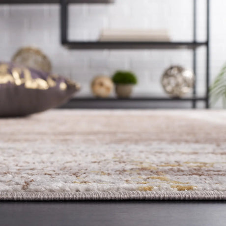 Safavieh Palma 4'-0" x 6'-0" Rug in Beige / Brown