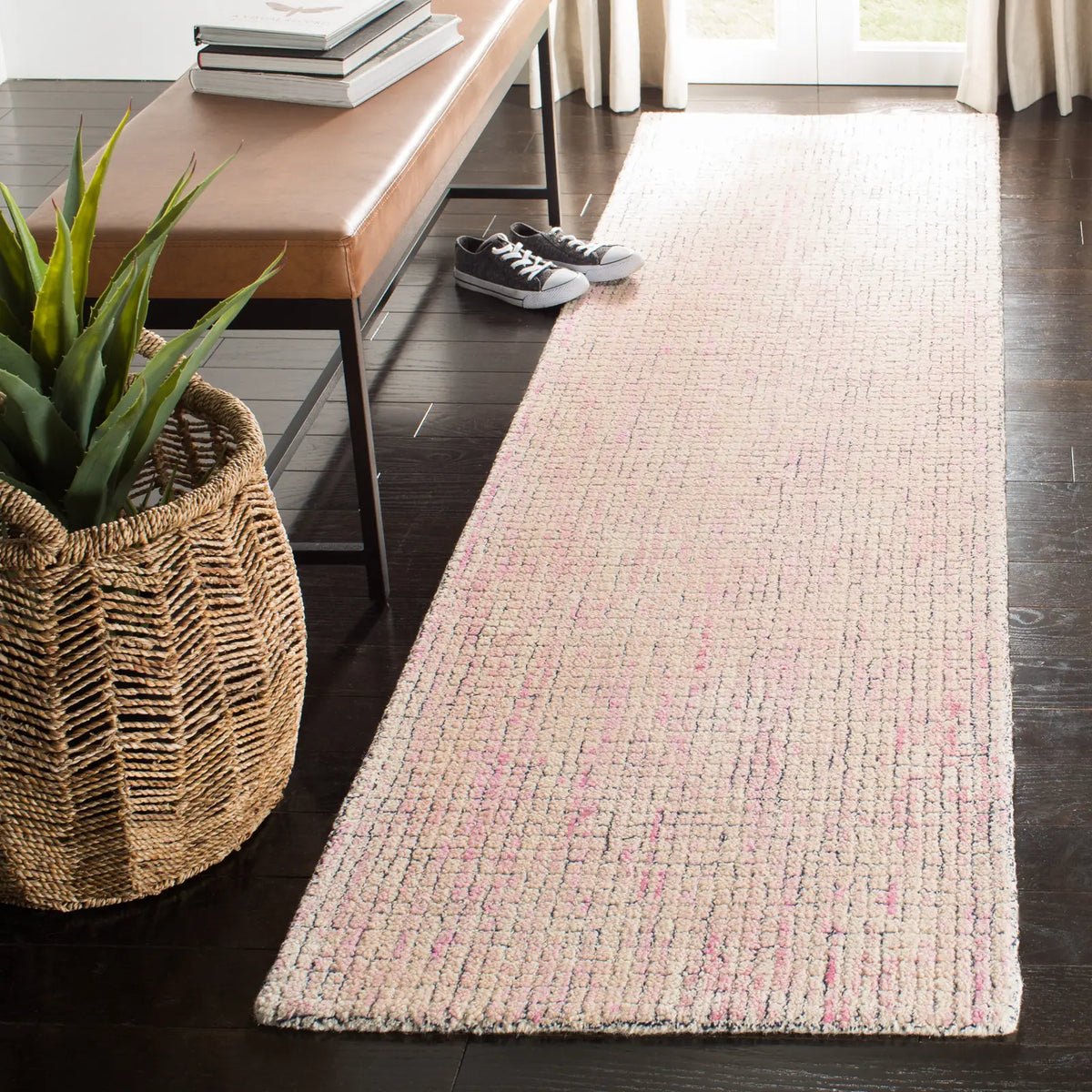 Safavieh Abstract 2'-3" x 8'-0" Rug in Ivory / Pink