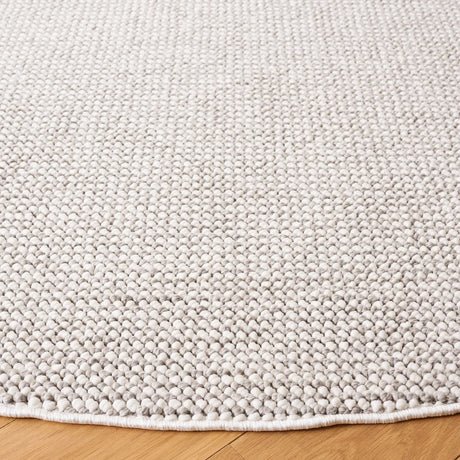Safavieh Lotus 6'-7" x 6'-7" Rug in Light Grey / Ivory