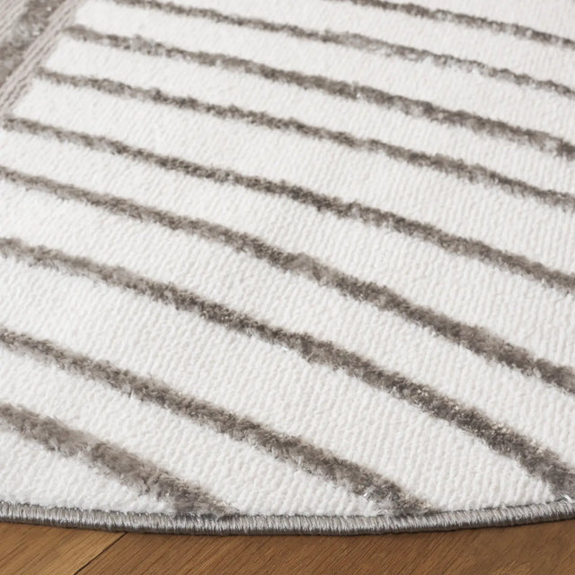 Safavieh Maya 6'-7" x 6'-7" Rug in Ivory / Grey