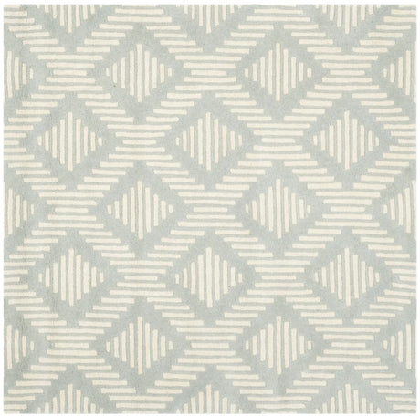 Safavieh Chatham 5'-0" x 5'-0" Rug in Grey / Ivory