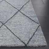 Safavieh Metro 4'-0" x 6'-0" Rug in Grey / Charcoal