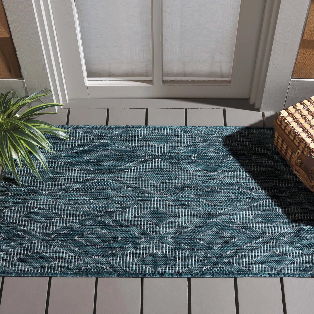 Safavieh Courtyard 2'-0" x 3'-7" Rug in Turquoise / Blue
