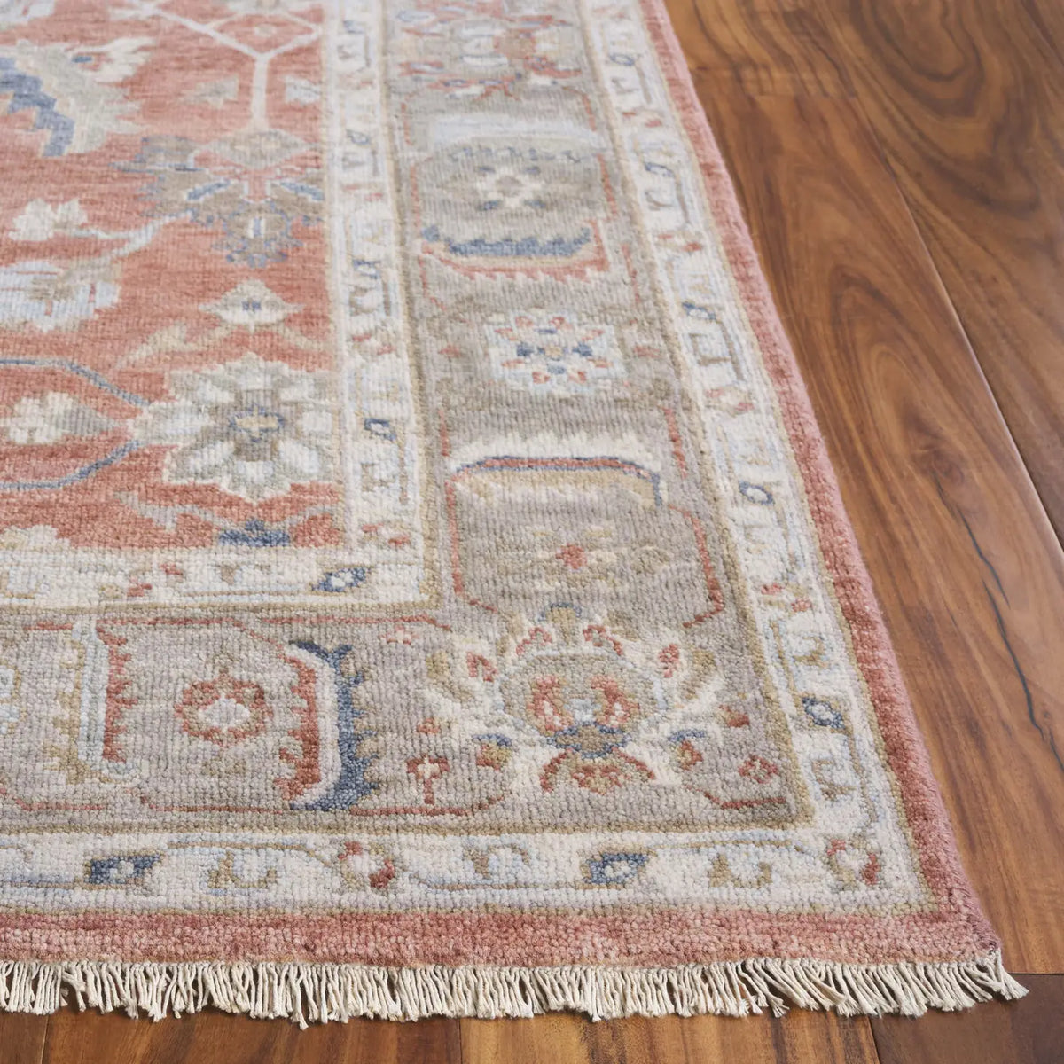 Safavieh Oushak 6'-0" x 9'-0" Rug in Rust / Beige
