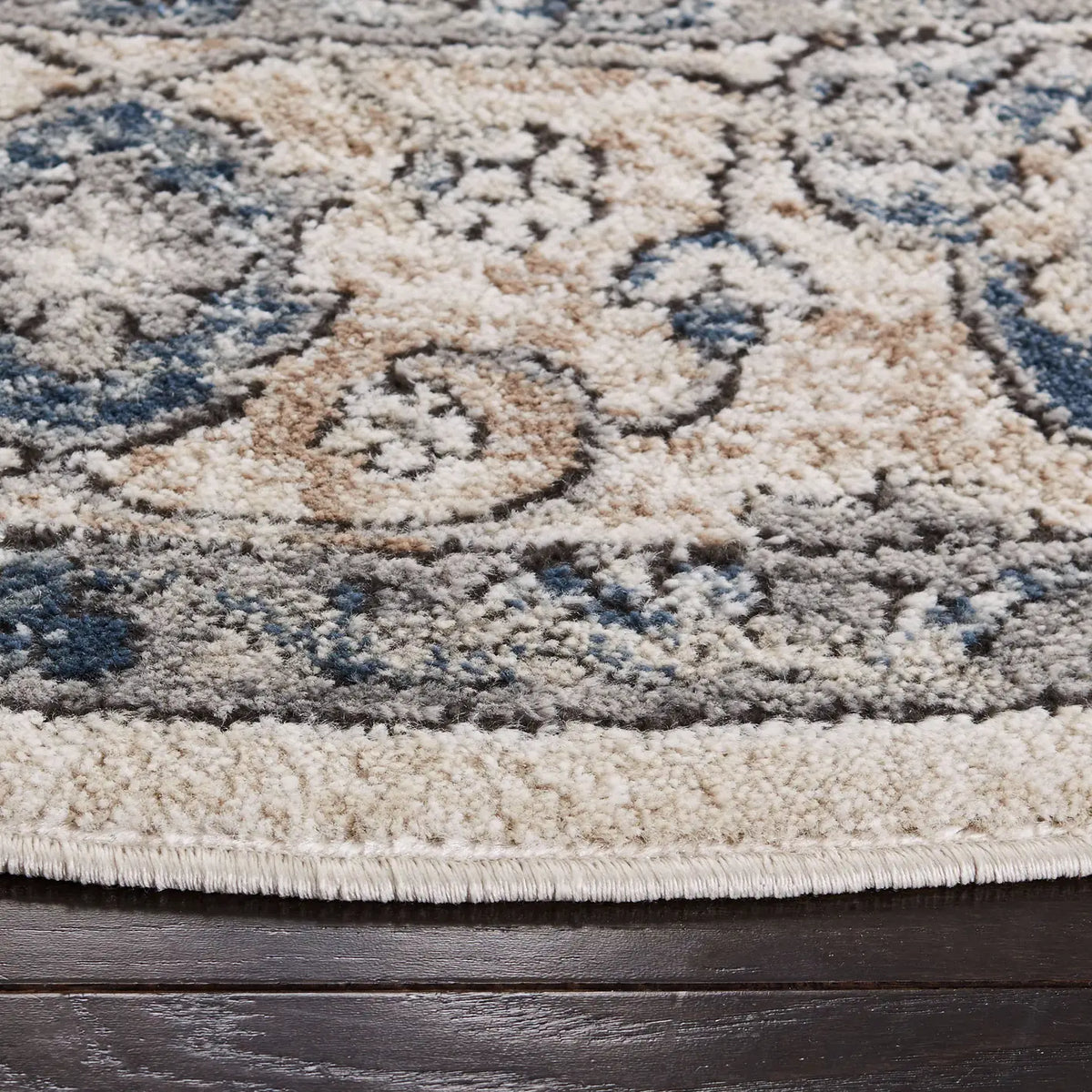 Safavieh Martha Stewart 6'-7" x 6'-7" Rug in Ivory / Blue