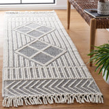 Safavieh Marbella 2'-3" x 8'-0" Rug in Ivory / Black