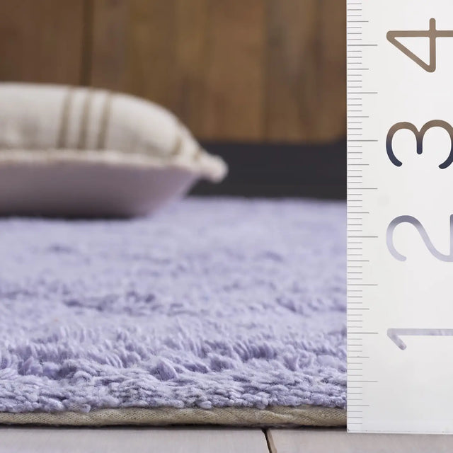 Safavieh Easy Care 4'-0" x 6'-0" Rug in Lilac