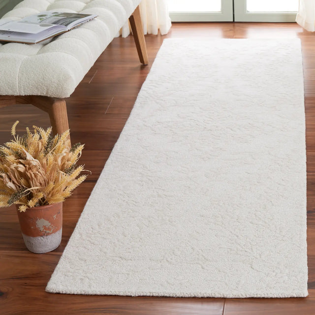 Safavieh Pine 2'-3" x 8'-0" Rug in Ivory