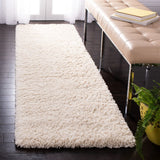 Safavieh Fontana Shag  800 2'-3" x 10'-0" Rug in Creme