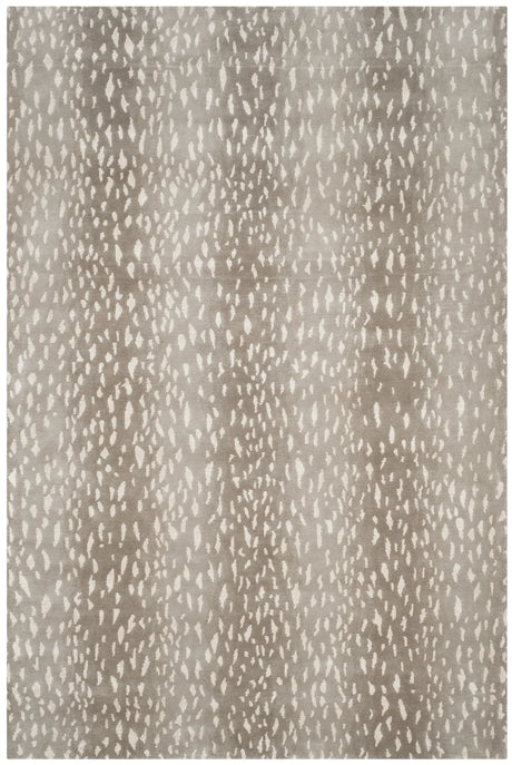 Safavieh Tibetan 4'-0" x 6'-0" Rug in Grey