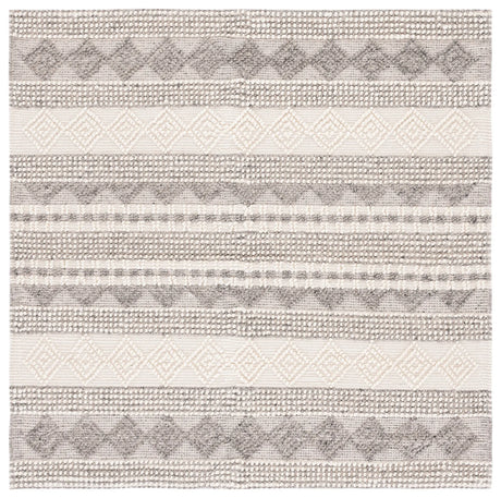 Safavieh Natura 5'-0" x 5'-0" Rug in Grey / Ivory