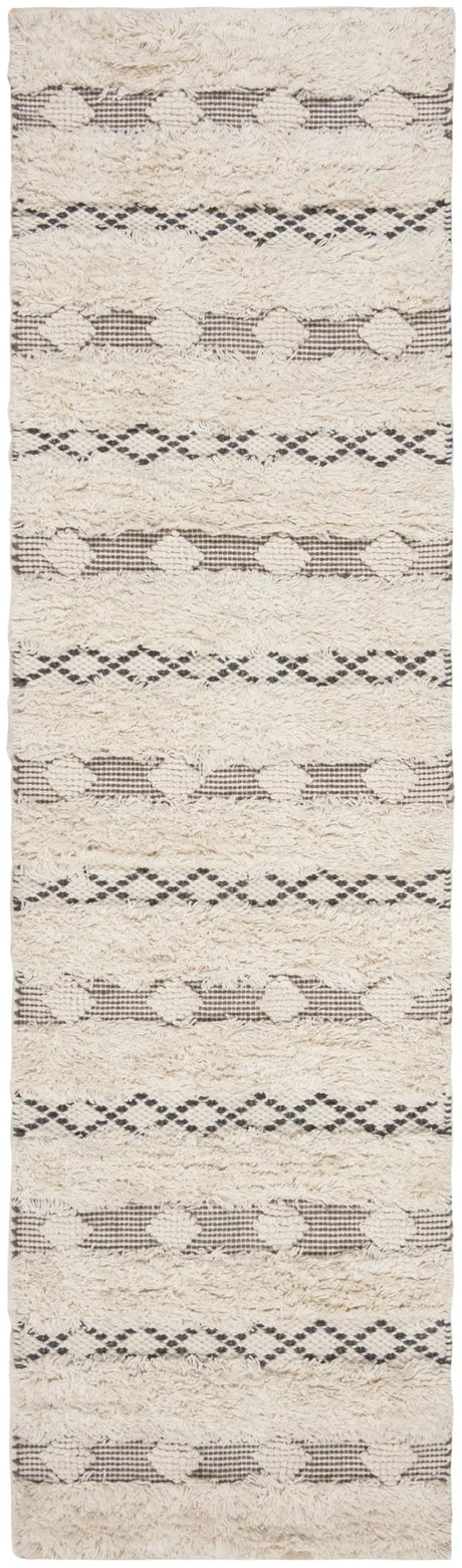 Safavieh Natura 2'-3" x 8'-0" Rug in Ivory / Grey