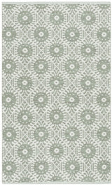 Safavieh Montauk 3'-0" x 5'-0" Rug in Light Green / Ivory