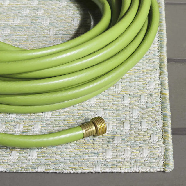 Safavieh Sunset 4'-0" x 6'-0" Rug in Light Green / Yellow