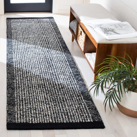 Safavieh Metro 2'-3" x 9'-0" Rug in Ivory / Black