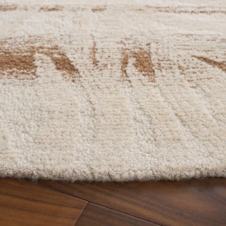 Safavieh Metro 6'-0" x 6'-0" Rug in Beige / Ivory