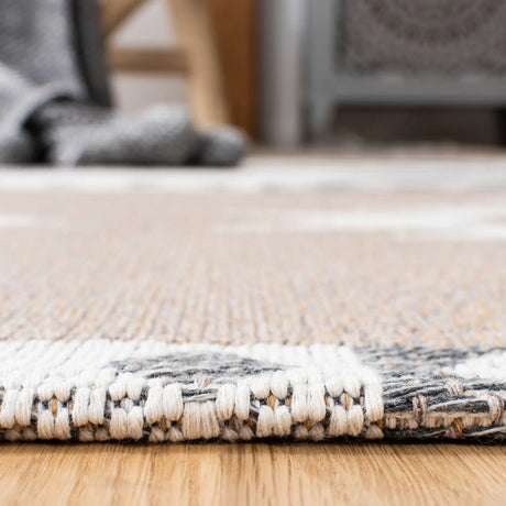 Safavieh Augustine 4'-0" x 6'-0" Rug in Taupe / Cream