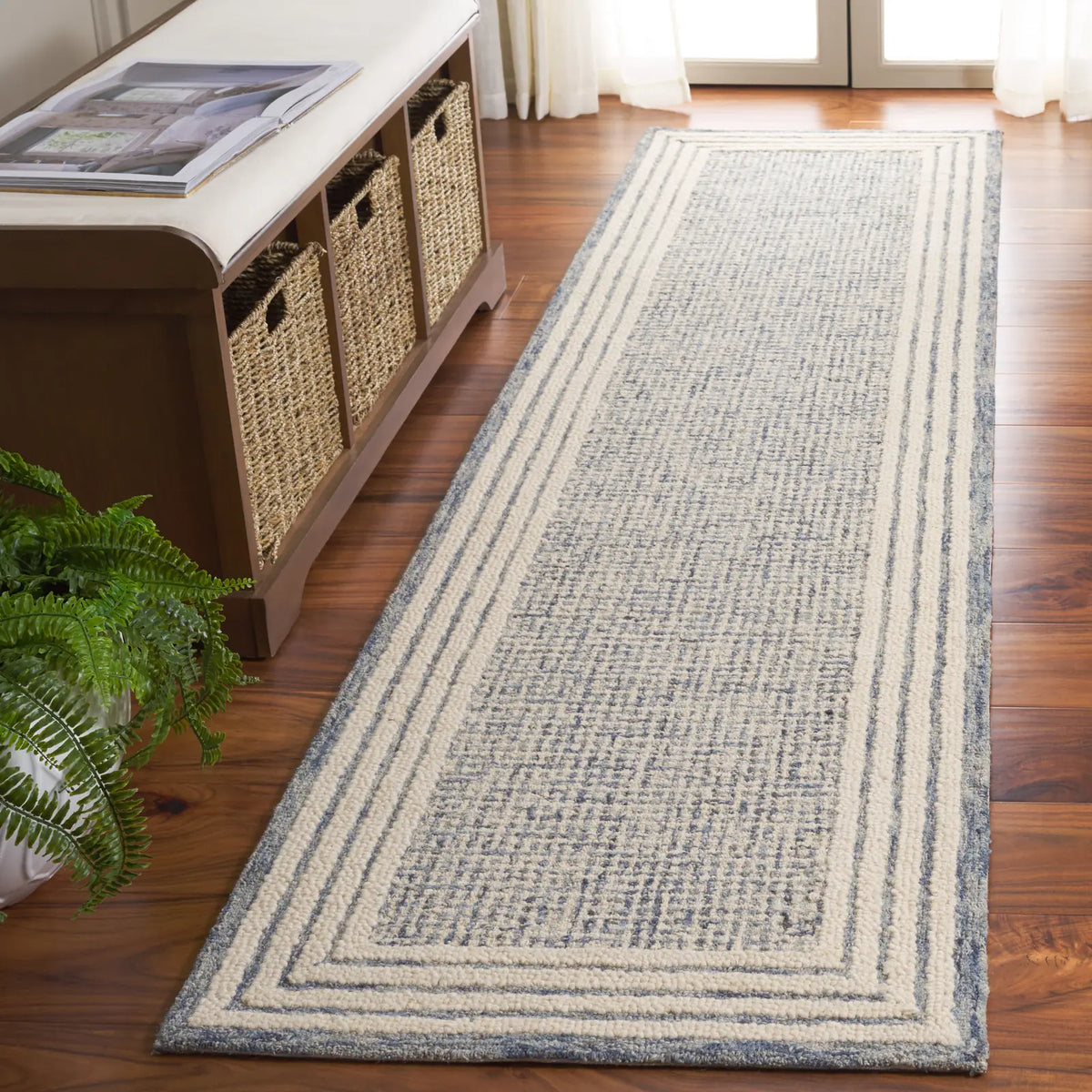 Safavieh Ebony 2'-3" x 9'-0" Rug in Blue / Ivory