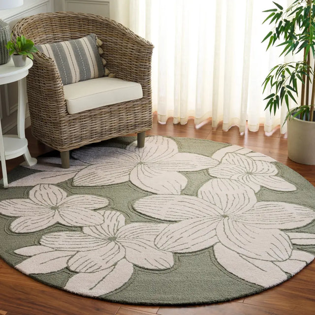 Safavieh Glamour 6'-0" x 6'-0" Rug in Sage Green / Ivory