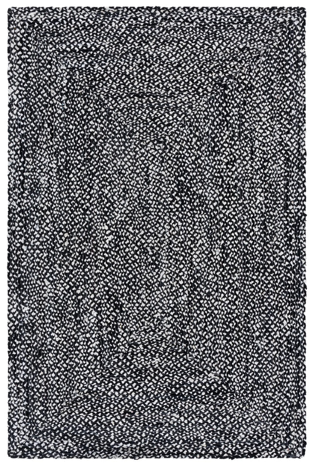 Safavieh Braided 4'-0" x 6'-0" Rug in Black / Ivory