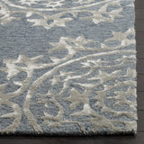 Safavieh Bella 4'-0" x 6'-0" Rug in Blue