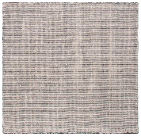 Safavieh Classic Vintage 6'-0" x 6'-0" Rug in Natural / Black