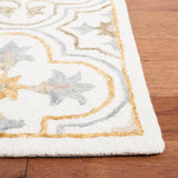 Safavieh Micro-Loop 4'-0" x 6'-0" Rug in Ivory / Grey
