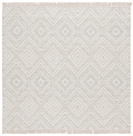 Safavieh Kilim 6'-0" x 6'-0" Rug in Light Grey / Ivory