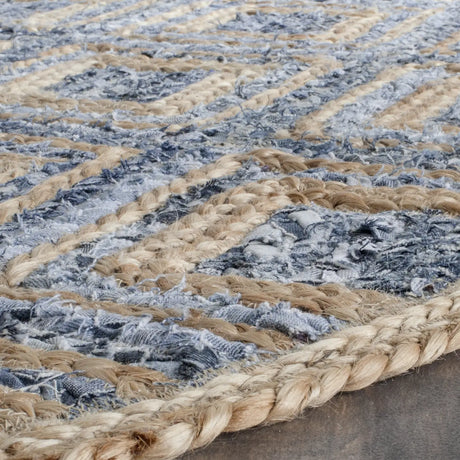 Safavieh Cape Cod 6'-0" x 6'-0" Rug in Natural / Blue