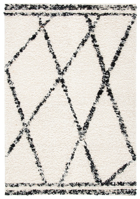 Safavieh Manhattan 4'-0" x 6'-0" Rug in Ivory / Black