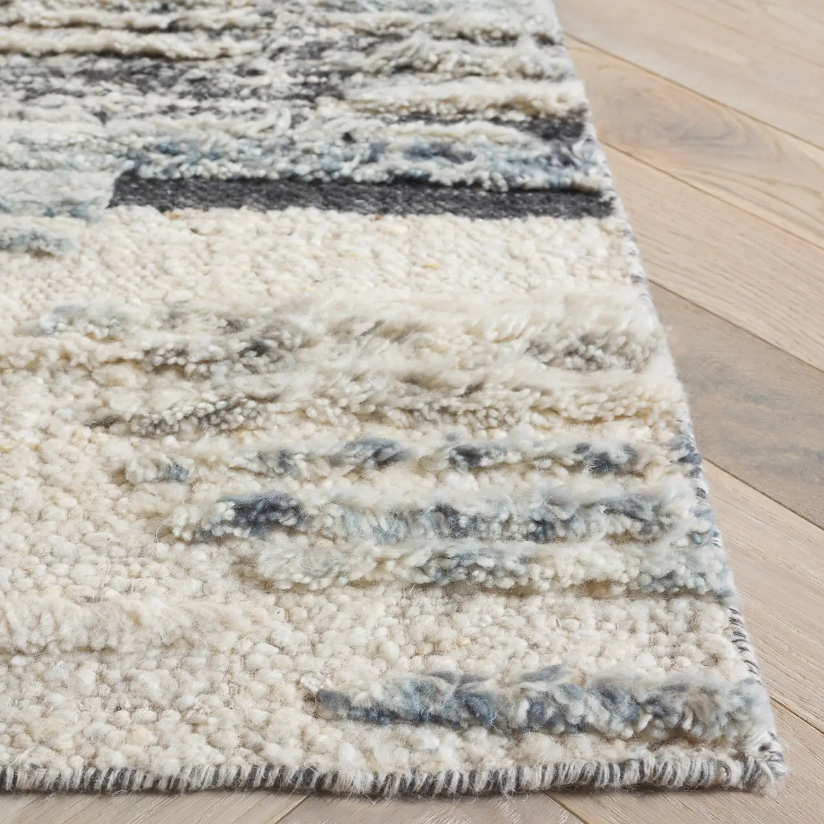 Safavieh Tribeca 6'-0" x 9'-0" Rug in Blue / Grey