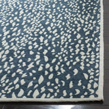 Safavieh Marbella 5'-0" x 8'-0" Rug in Blue / Ivory