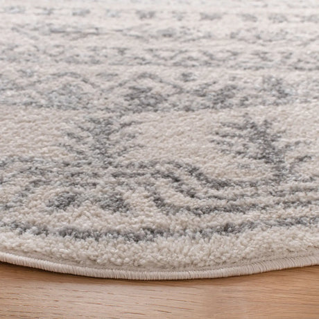 Safavieh Tulum 5'-0" x 5'-0" Rug in Ivory / Grey