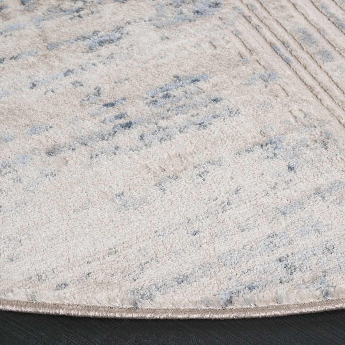 Safavieh Prestige 6'-7" x 6'-7" Rug in Ivory / Blue