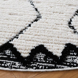Safavieh Marrakesh 6'-7" x 6'-7" Rug in Ivory / Anthracite