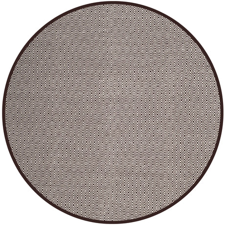 Safavieh Montauk 6'-0" x 6'-0" Rug in Ivory / Chocolate
