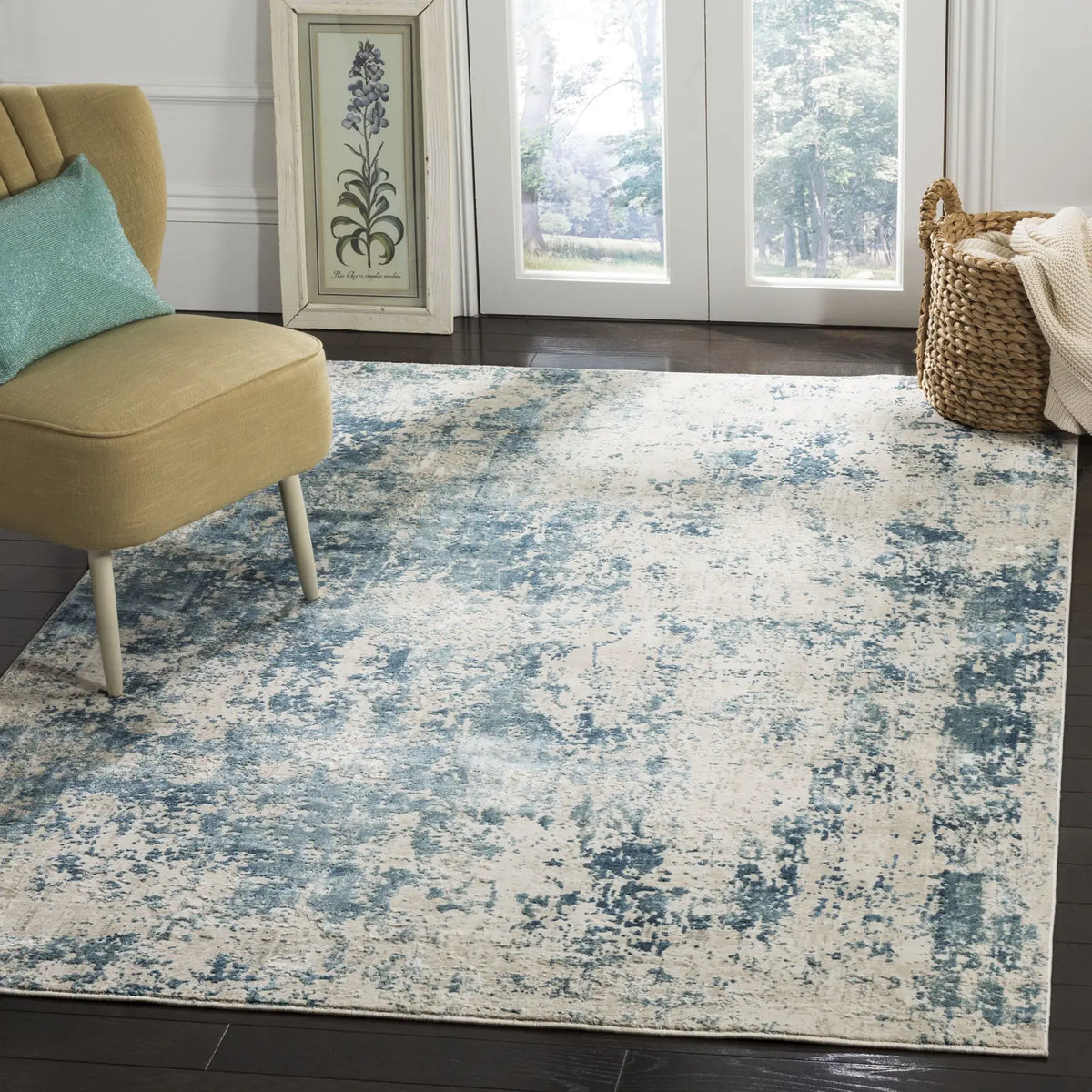 Safavieh Princeton 5'-3" x 7'-6" Rug in Blue / Beige