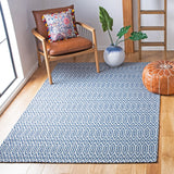 Safavieh Augustine 4'-0" x 6'-0" Rug in Navy / Light Grey
