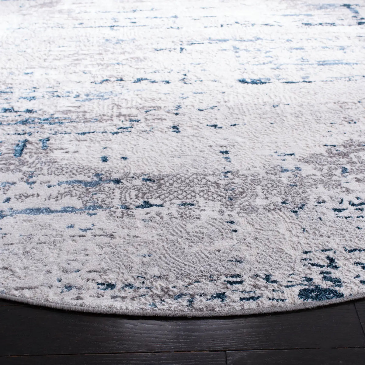 Safavieh Amelia 6'-7" x 6'-7" Rug in Grey / Blue