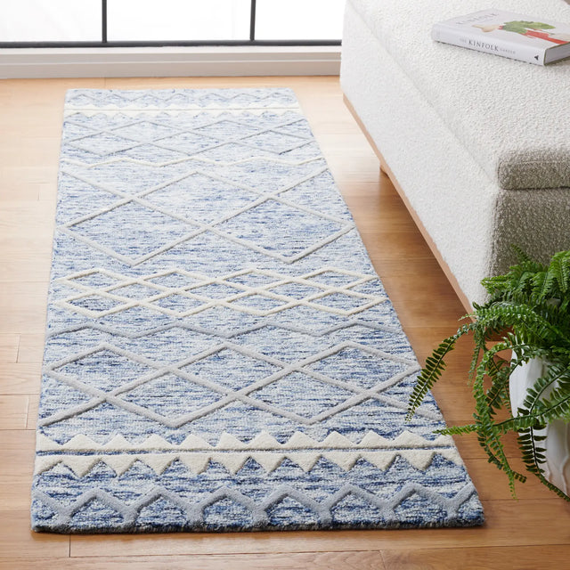 Safavieh Glamour 2'-3" x 8'-0" Rug in Blue / Ivory