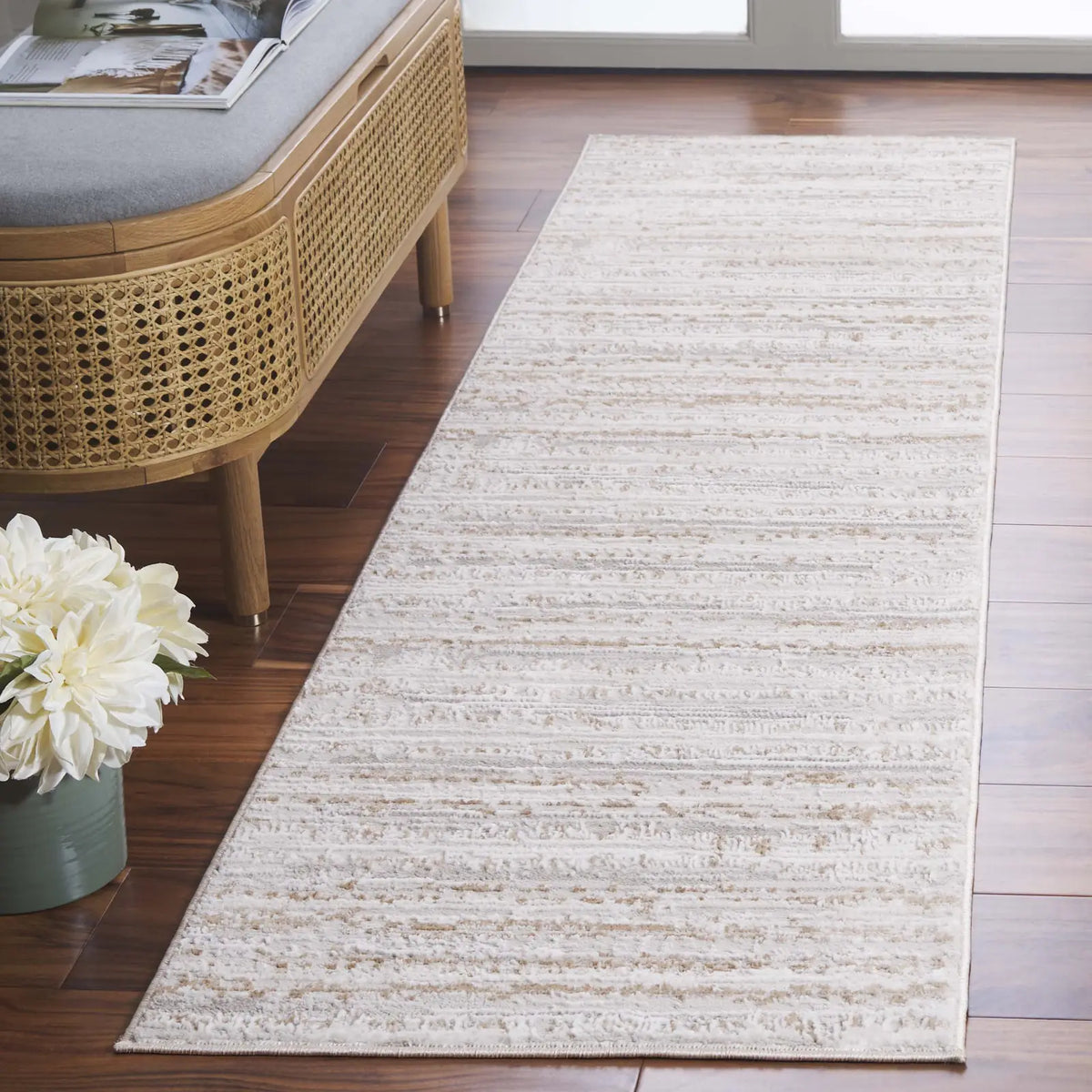 Safavieh Parker 2'-0" x 8'-0" Rug in Taupe / Gold