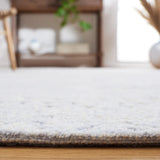 Safavieh Textual 4'-0" x 6'-0" Rug in Grey / Ivory