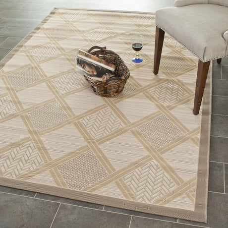 Safavieh Courtyard 4'-0" x 5'-7" Rug in Dark Beig / Beige