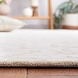 Safavieh Jardin 4'-0" x 6'-0" Rug in Ivory / Beige