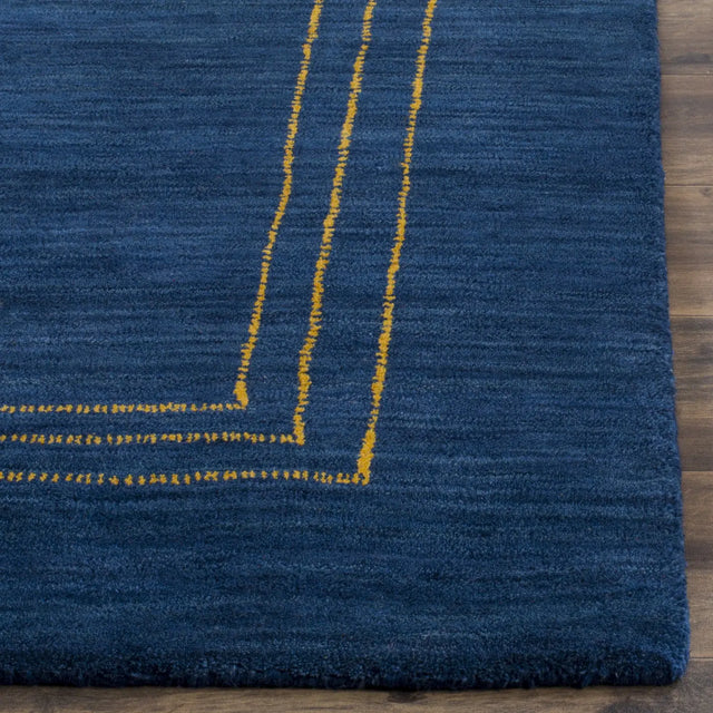 Safavieh Himalaya 4'-0" x 6'-0" Rug in Blue / Multi
